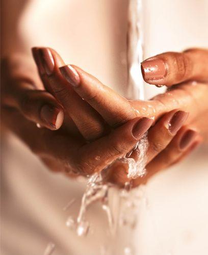 agua-maos-limpeza.png
